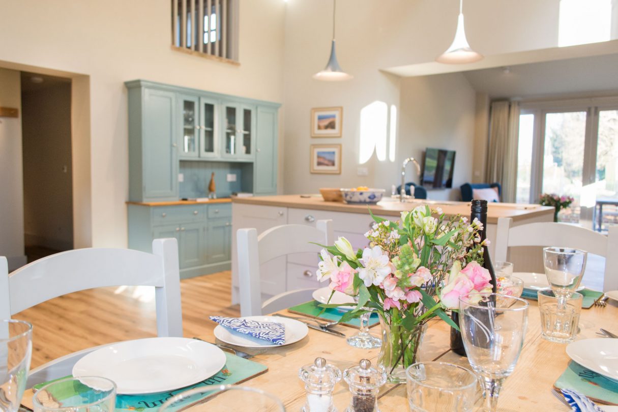 close up photography of the crockery and dining table.