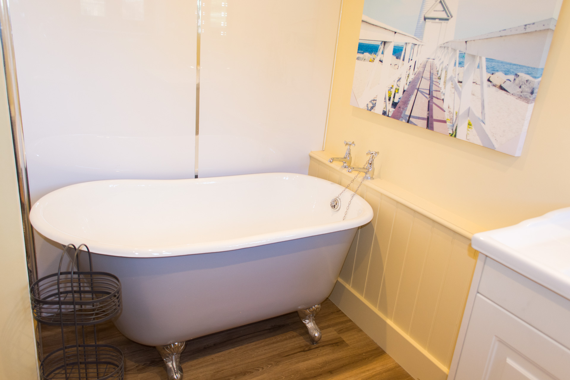 Bath tub in the downstairs bathroom of the holiday cottage.